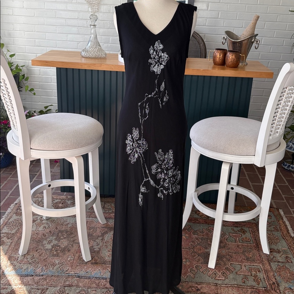 Carole Little Unique Vintage Black and White Floral Maxi Dress - Picture 4 of 15